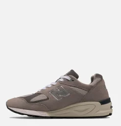 Baskets 990 V2 SGrey