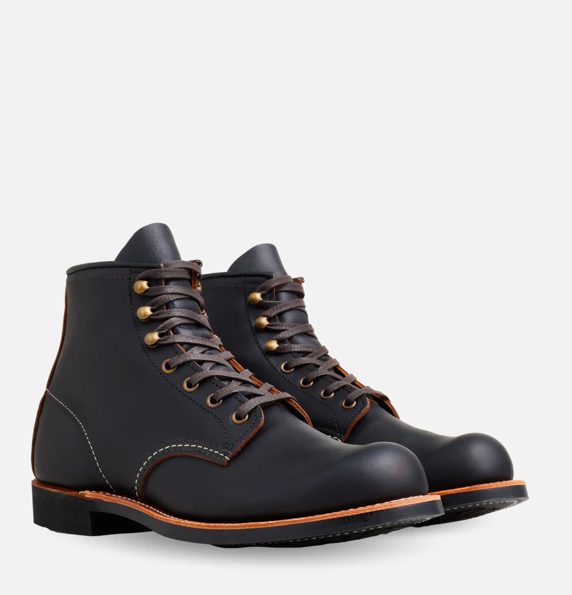 3345 - Blacksmith Black