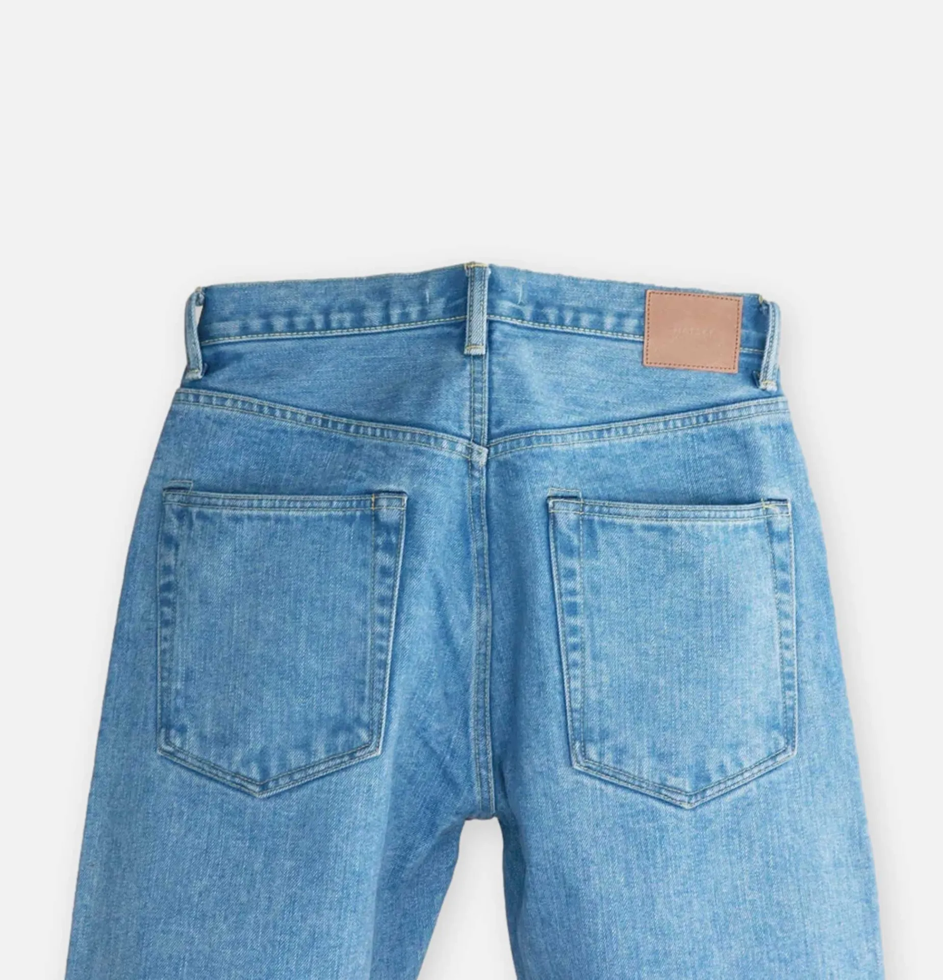 22001 Jean Loose Tapered Ice Blue