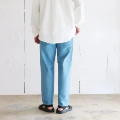 22001 Jean Loose Tapered Ice Blue