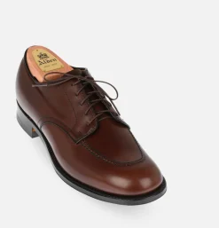 M2608 - Chaussures U-tip Brown Vegano
